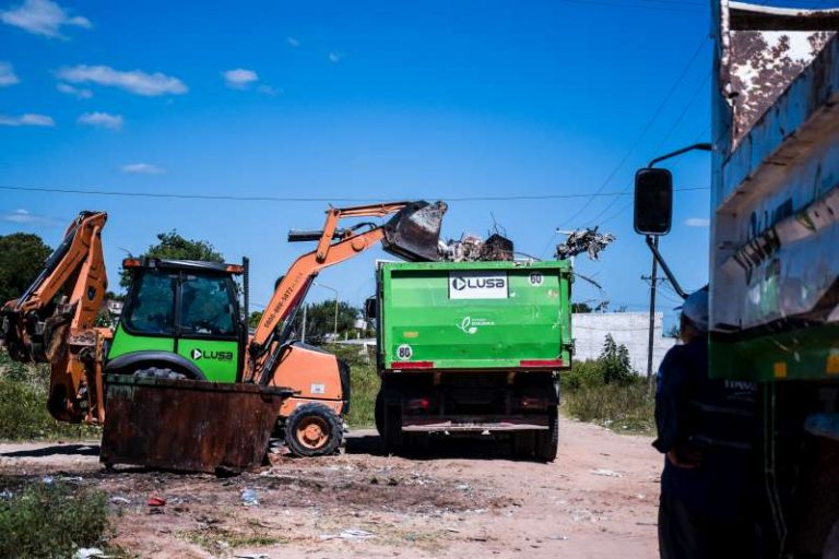 c8e03f90-26bb-4d7f-9007-55d6df7163b2-800