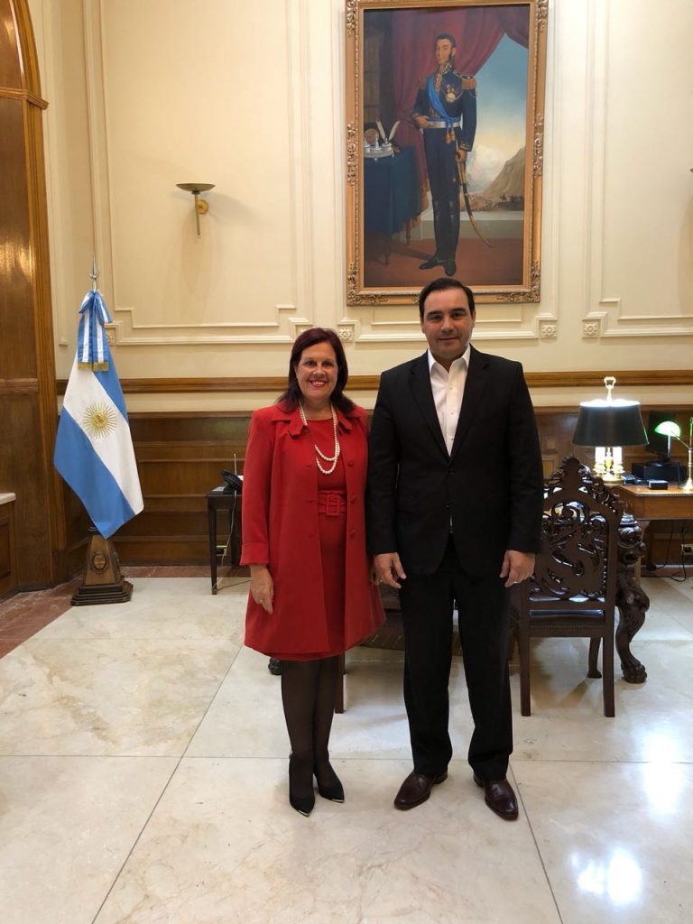 6af9a886-43a7-47ed-90a0-e695dd7189ae