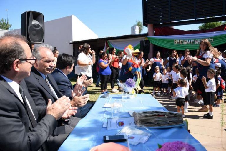 9a7b357a-0a24-473e-836d-4170b680f4af-800