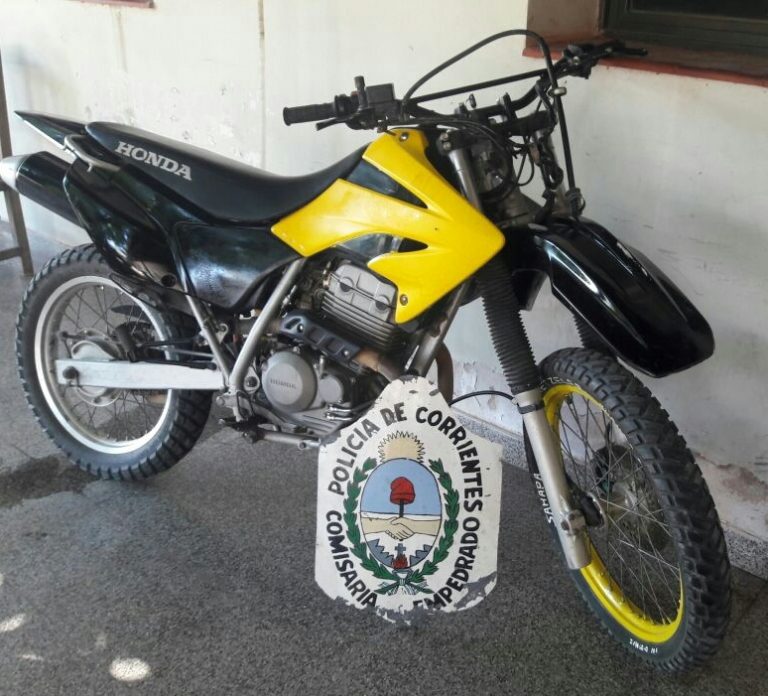 MOTO RECUPERADA EMPEDRADO 05-03-18