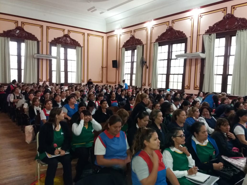 e0b18d17-8000-4001-95f8-f118c926d8c4