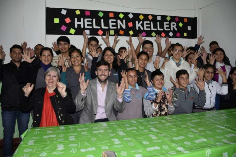 7dadc099-f76c-4d60-8b58-1f12c1af4bd7-800