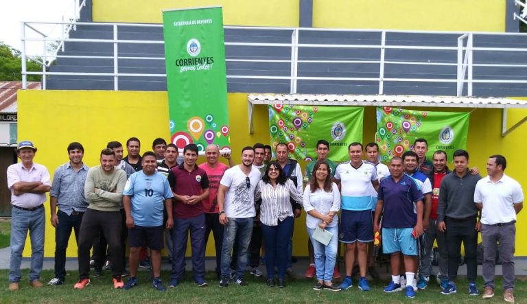 jornada de capacitación de arbitros de futbol