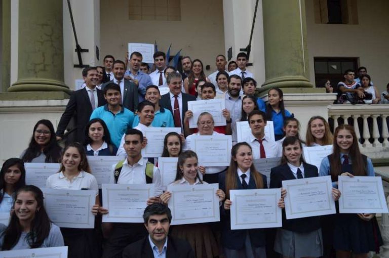 Entrega de premios 1-800