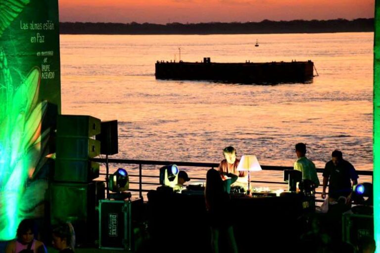 91296577-4d77-9db4-e951-be75d49f681b-800