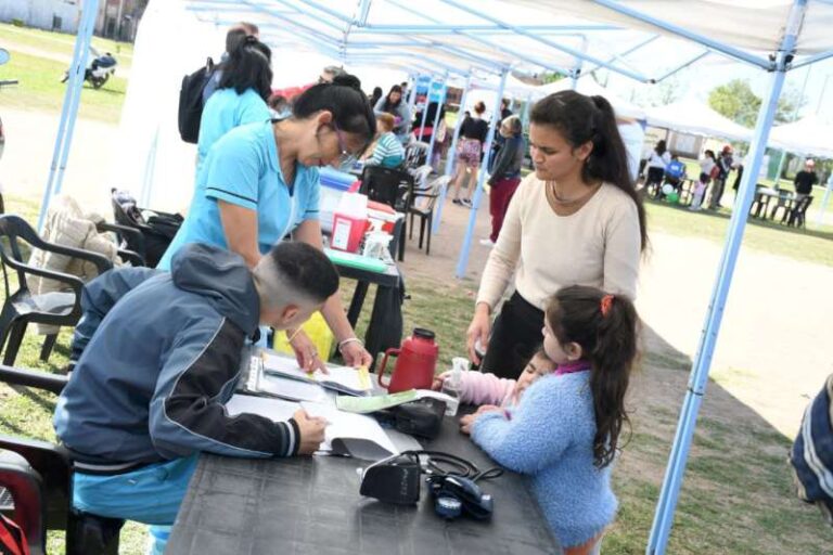 adac3f69-7f90-69da-5438-a6f15daa0c04-800