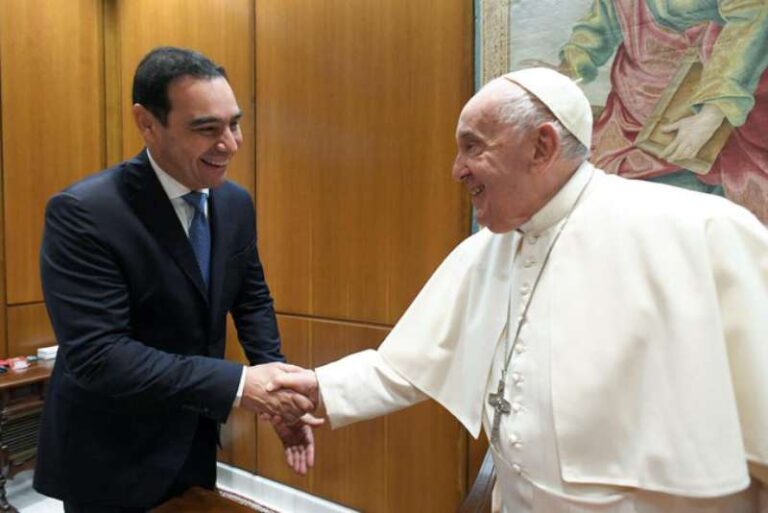 aecc627e00550513add64c0405ef3ab598ac5990-800