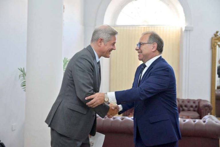 d9203196-4fa9-58bd-6724-fcfbd080207b-800