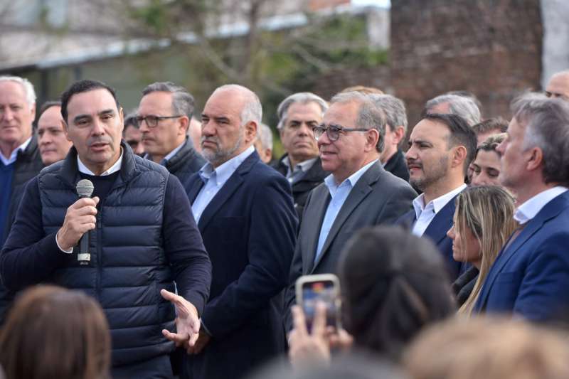 0efc2e7d-5bc4-20ea-dfe3-5dea0b04fa20-800