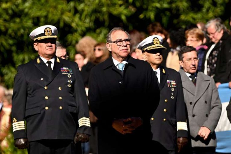 55a83f7c-7540-b629-4da4-2808792558a2-800