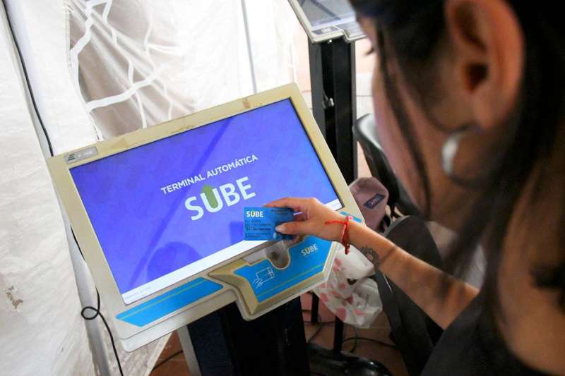 79e3e10d-1207-685d-774c-1d5bae9b22fa-800